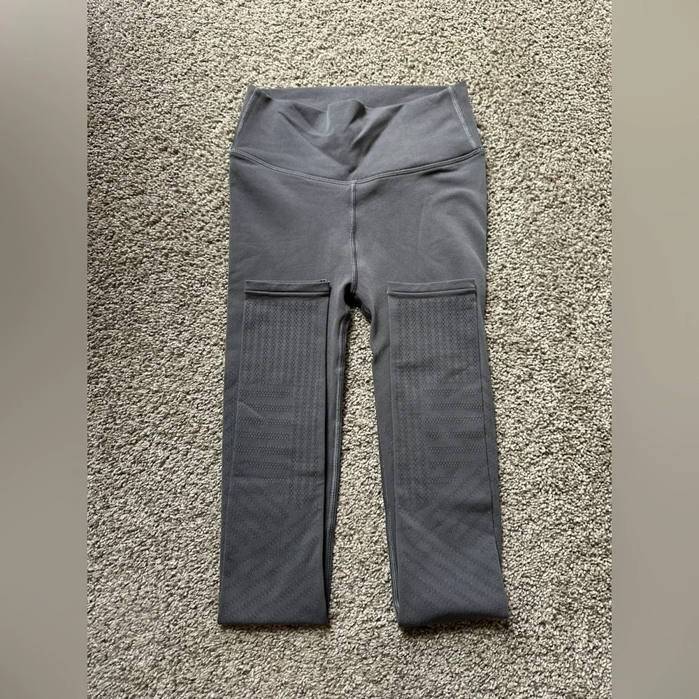 Lululemon Reveal Tight *Mesh Stripes